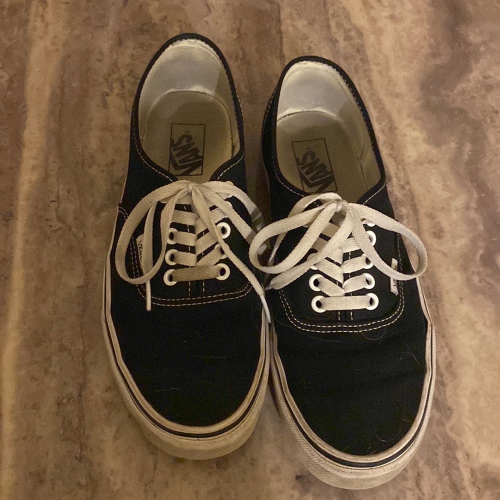 Vans Era Size 9